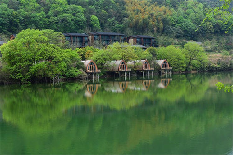 [杭州富春開(kāi)元芳草地鄉(xiāng)村團(tuán)建酒店]+場(chǎng)地團(tuán)建一日拓展活動(dòng)